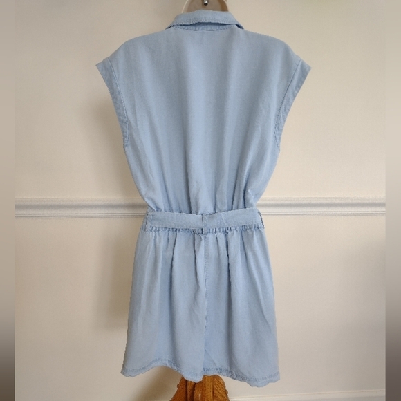 Laundry Chambray Romper Shorts Button Down Belted by Shelli Segal Size Small - Picture 5 of 15